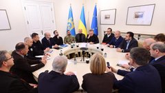 Львівських студентів закликали долучитись до обговорення розвитку аеропорту та євроколії