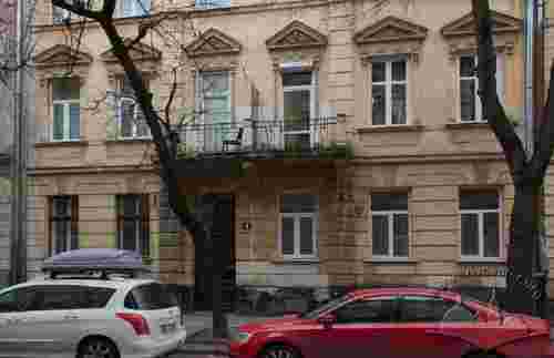 Львівська міськрада звернулася до генпрокурора через приватизацію історичного саду