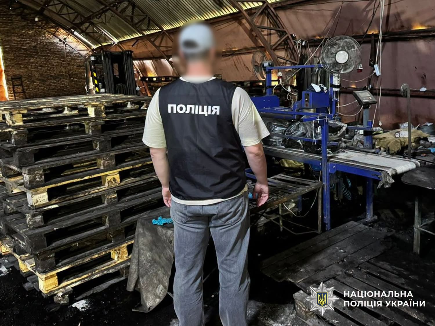 Місце видобутку та переробки торфу (фото поліції)