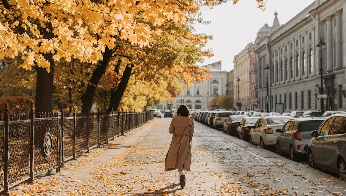 Осінь ще потішить сонцем, але не всіх: якою буде погода в Україні на вихідних