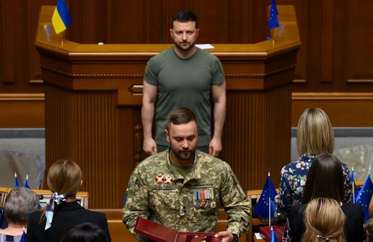 Полк «Айдар» закликав Зеленського та Драпатого не звільняти Героя України з посади командира