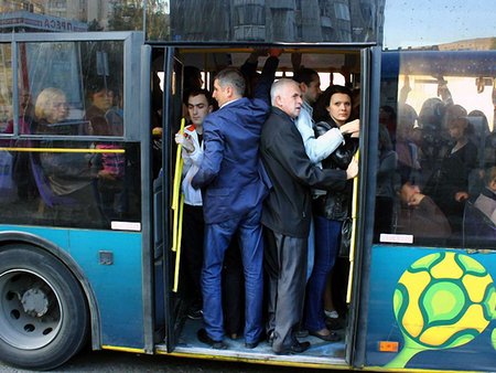 Проїзд у Львові може подорожчати до 3 грн: нової якості перевізники не обіцяють