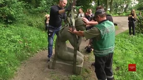 Кам'яна статуя з львівського парку «Високий замок» стане експонатом виставки Павла Гудімова