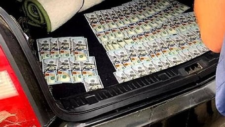 У Дрогобичі на 8 тис. доларів хабара затримали заступника начальника слідчого відділу поліції