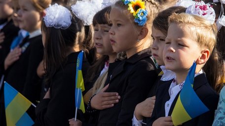 Учні київських шкіл перед початком уроків щодня виконуватимуть гімн України