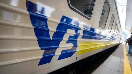 «Укрзалізниця» скасувала зупинки поїздів у Луцьку та Тернополі через умови карантину