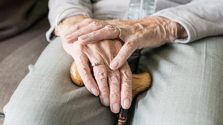 Пенсіонерам віком від 75 років планують надавати доплати до пенсій