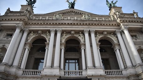 Керівництво Львівської опери звинувачують у незаконних видатках на майже 18 млн грн