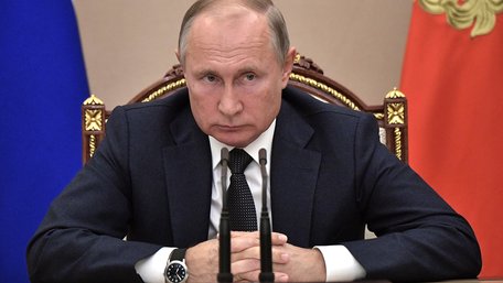 Путін вибачився перед президентом Сербії за пост речниці МЗС Росії