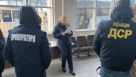 Інспекторку Львівської митниці засудили на шість років тюрми з конфіскацією майна