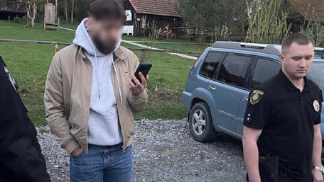 29-річний нападник вистрелив у двох відвідувачів бази відпочинку на Львівщині