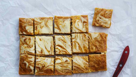 Гарбузові брауні з вершковим сиром. Рецепт дня 