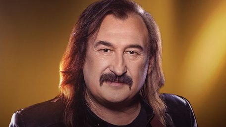 Лікарі ампутували ногу відомому співаку Степану Гізі