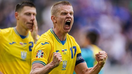 Відмова прийняти російське громадянство, кіберспорт і танець Майкла Джексона