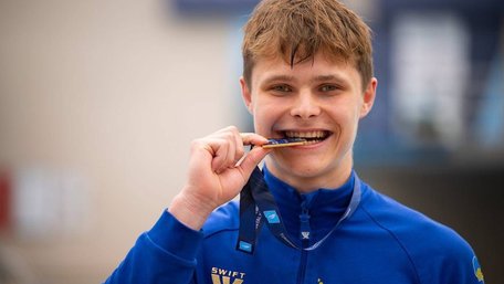 Наймолодший чемпіон Європи, який стрибав у яму з поролоном