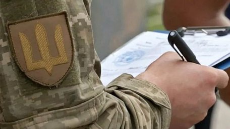 На Рівненщині ломом побили військового ТЦК, він у тяжкому стані