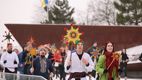 У Львові відбувся благодійний костюмований «Забіг Звіздарів». Фото дня