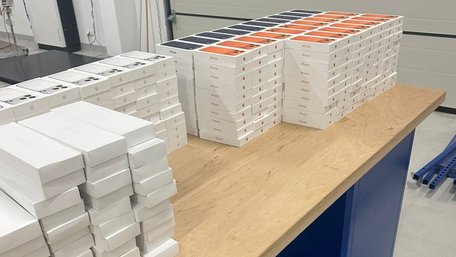 На кордоні затримали жителя Львівщини із контрабандою Apple на понад 35 млн грн