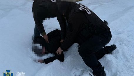 СБУ затримала агентів ГРУ, які розвідували наслідки удару «Орєшніком» по Львову