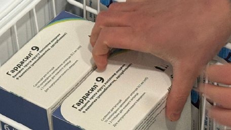 Вакцина від вірусу папіломи людини: для кого вона безоплатна, а хто мусить її купити