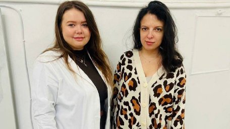  Через неправильне лікування 32-річна жінка майже повністю втратила волосся