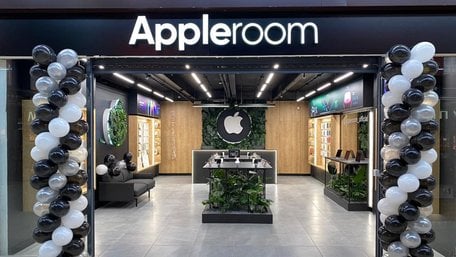 Ябко з’їло Apple