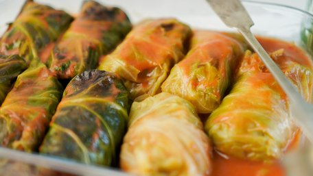 Пісні голубці з рисом і квасолею. Рецепт дня