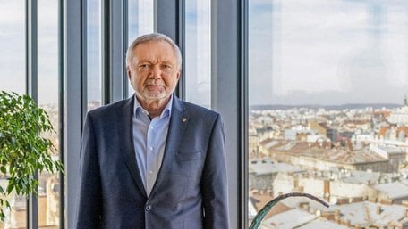 21-річний хакер викрав 127 млн грн із рахунків компаній Зіновія Козицького