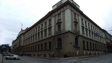 Кому дістанеться головна пошта Львова?