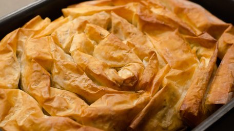 Сирний пиріг з тістом філо. Рецепт дня