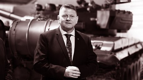 Між зовнішньою загрозою і внутрішньою інерцією