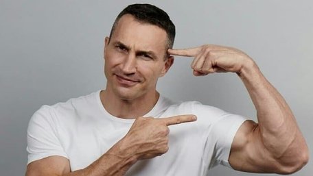 Численні нокаути, рекорди і романи з суперзірками