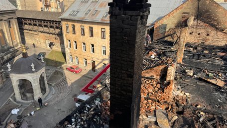 «Якби підлога прогоріла – дзвін упав би вниз»