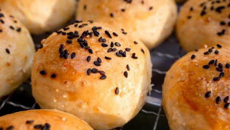 Чизбургер у листковому тісті.  Рецепт дня