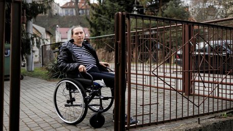 Українку після інсульту вигнали з реабілітаційного центру у Польщі