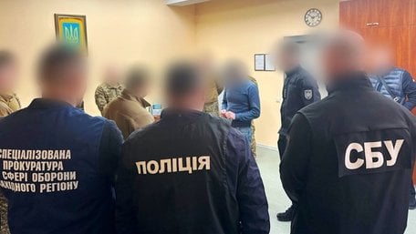 У Львові винесли вирок офіцерам, які замість служби дозволяли підлеглим працювати на СТО