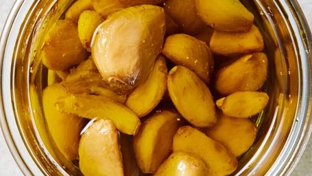 Конфі з часнику. Рецепт дня