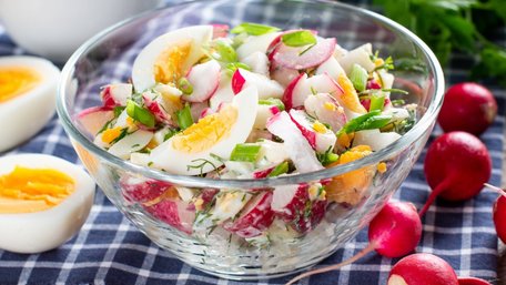 Азійський салат з маринованої редиски. Рецепт дня
