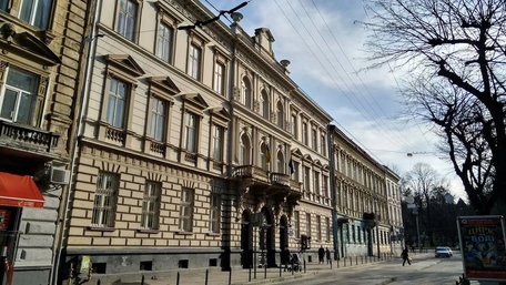 Громадянка Польщі судиться зі Львівським університетом через диплом