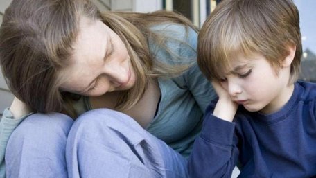 Як хороші батьки виховують нещасливих дітей: пояснює психологиня