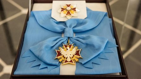 Не лише Катерина II і Муссоліні: кого ще поляки нагороджували «Білим Орлом»