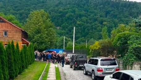У Яремчі організатори джип-турів намагалися заблокувати пункт екоінспекції