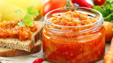Класична кабачкова ікра на зиму. Рецепт дня