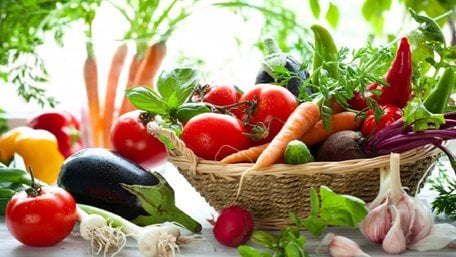 Надокучливе здуття живота: п’ять продуктів, які допоможуть його швидко позбутися