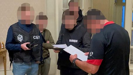 Біля Львова СБУ затримала організатора банди торговців кокаїном та зброєю