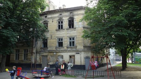 Міськрада просить уряд вплинути на Дубневичів через аварійний стан будинків у центрі Львова