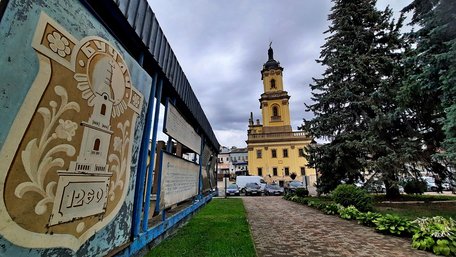 Як виглядає Бучацька ратуша, яку реставрують 20 років
