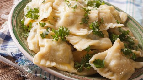 Німецькі пельмені маульташен із м’ясною начинкою. Рецепт дня