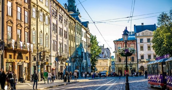 Синоптики повідомили, коли спаде спека на Львівщині - Vimarsana News