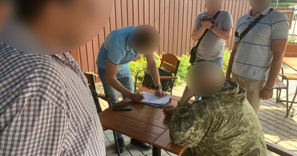 У Володимирі-Волинському на хабарі в 1800 доларів затримали командира взводу - ZAXID.NET